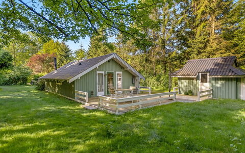 Ung - 30Km from the Sea: Domicile, Chalet, Porche, Dur, Siding, Plate-Forme, Ombre, Planche, Biens, Batiments Jardin