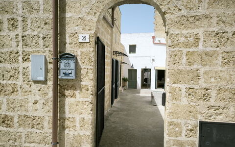 Morciano di Leuca 1: Mur, Architecture, Composite, Porte, Béton, Brique, Brickwork, Mur De Pierre, Ruelle
