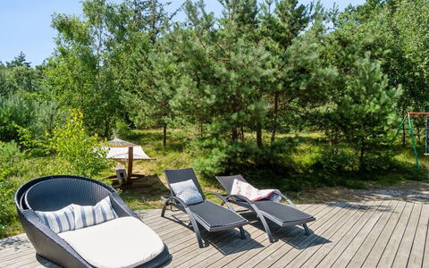 Sylvie - 400M from the Sea: Meubles, Mobilier De Jardin, Chaise, Balancelle, Jardin, Ombre, Tableau De Plein Air, Eco Hôtel, Patio, Dur