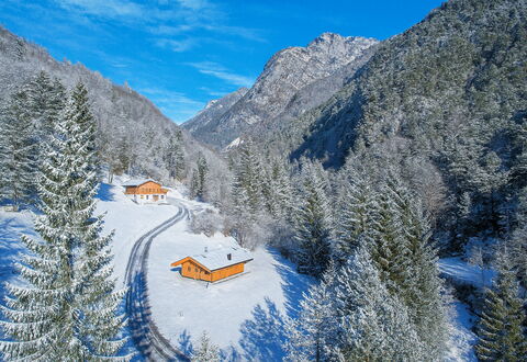 Baita Piciola: Arbre, Montagnes Relief, Montagne, Maison, Chalet, Domicile, Chaîne De Montagnes, Forêt, Station De Montagne