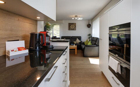 Chalet an der Egg: Meubles, Design Intérieur, Comptoir, Cuisine, Sol, Cabinetry, Mur, Appareil De Cuisine, Sol, Bois