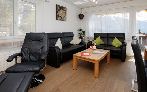 Chalet an der Egg: Meubles, Design Intérieur, Sol, Canapé, Sol, Bois, Pièce, Salon, Parquet, Éclairage