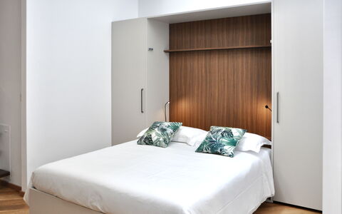 Suite Trastevere: Meubles, Bois, Chambre, Design Intérieur, Sol, Sol, Lit, Literie, Drap De Lit, Pièce