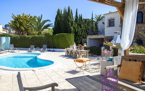 C&M: Piscine, Meubles, Mobilier De Jardin, Parapluie, Recours, Chaise, Tableau De Plein Air, Ombre, Eco Hôtel, Patio