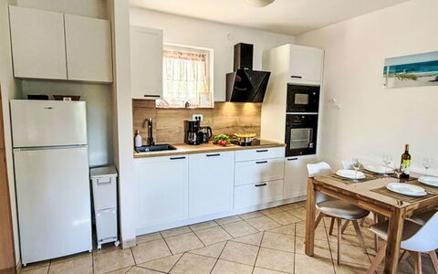 Mirta: Meubles, Appareil De Cuisine, Cuisine, Principaux Appliance, Sol, Comptoir, Design Intérieur, Bois, Sol, Cabinetry
