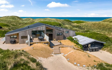 Tamina - 50M from the Sea: Bois, Domicile, Porche, Plate-Forme, Dur, Toit, Tache De Bois, Parquet, Eco Hôtel