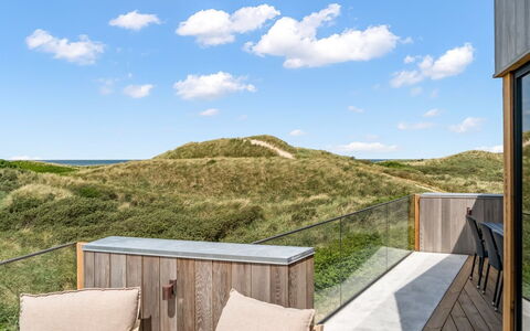 Tamina - 50M from the Sea: Bois, Domicile, Porche, Plate-Forme, Dur, Toit, Tache De Bois, Parquet, Eco Hôtel