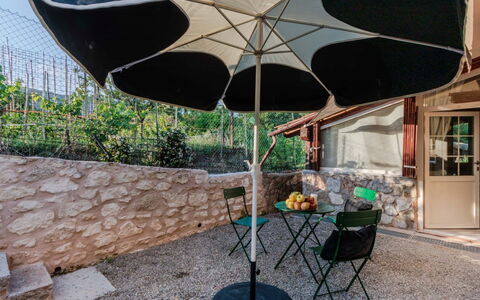 Serena: Parapluie, Ombre, Mobilier De Jardin, Chaise, Tableau De Plein Air, Arrière-Cour, Patio, Plante D'Appartement, Cour