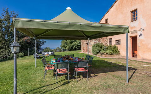 Villa Belvedere: Canopée, Ombre, Belvédère, Structure En Plein Air, Jardin, Mobilier De Jardin, Loisir, Pavillon, Pelouse, Cour