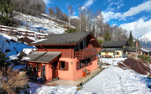 Le Boletus: Montagnes Relief, Maison, Montagne, Chalet, Domicile, Zone Rurale, Chaîne De Montagnes, Neige, Colline, Paysage