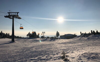 Loucna Pod Klínovcem 176: Ciel, L'Hiver, Neige, Gelé, Géologique Phénomène, Des Loisirs, Piste, Soirée, Ski, Station De Ski