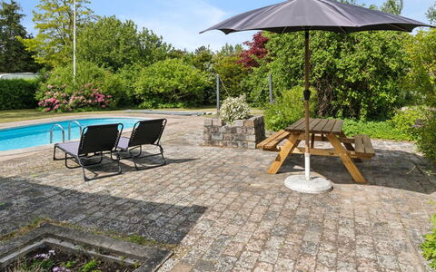 Elemine - 300M to the Fjord: Dalle, Mobilier De Jardin, Jardin, Ombre, Aménagement Paysager, Patio, Pavé, Arrière-Cour, Béton, Cour