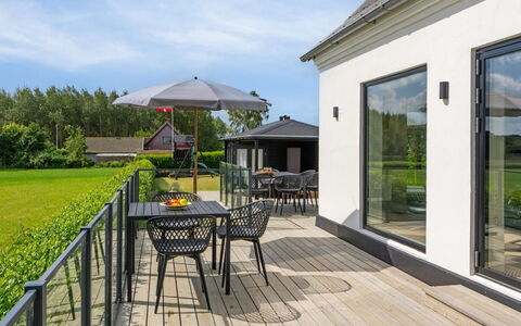Imilie - 450M from the Sea: Meubles, Design Intérieur, Sol, Sol, Plafond, Pièce, Chaise, Table, Appartement, Table Cuisine Et Salle A Manger