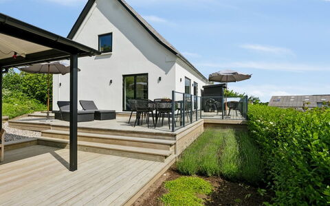 Imilie - 450M from the Sea: Meubles, Design Intérieur, Sol, Sol, Plafond, Pièce, Chaise, Table, Appartement, Table Cuisine Et Salle A Manger