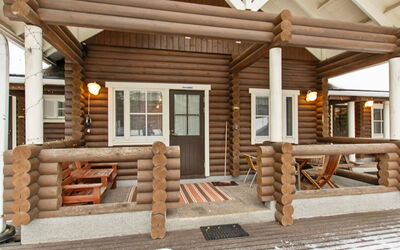 Kilpolan Orvokki, Pauliina Ja Karoliina