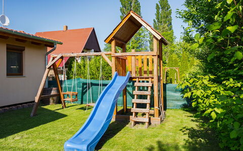 Hullám: Toboggan, Équipement Extérieur Play, Chute, Jardin, Loisir, Terrain De Jeux, Tache De Bois, Arrière-Cour, Ombre, Cour