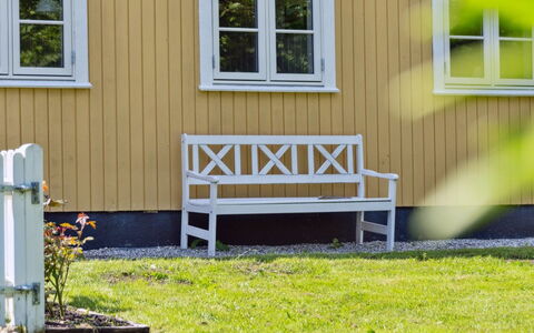 Jelko - 375M from the Sea: Maison, Toit, Domicile, Chalet, Arbuste, Couverture De Sol, Biens, Ferme, Siding, Batiments Jardin