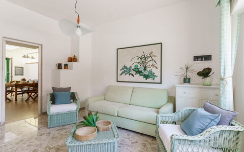 La Maison De Rosetta: Meubles, Design Intérieur, Sol, Sol, Canapé, Bois, Pièce, Salon, Plafond, Table