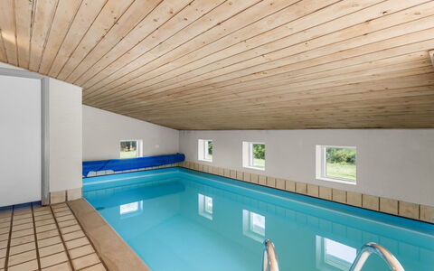 Maylin - 350M from the Sea: Biens, Ombre, Allée, Ferme