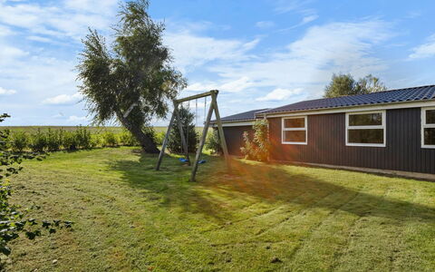 Maylin - 350M from the Sea: Biens, Ombre, Allée, Ferme
