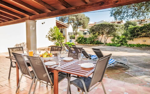 Villa Sa Rapita: Appartement, Balcon, Recours, Eco Hôtel, Ombre, Chaise, Condominium, Hôtel, Mobilier De Jardin