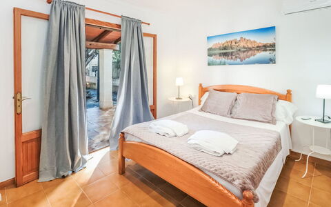 Villa Sa Rapita: Appartement, Balcon, Recours, Eco Hôtel, Ombre, Chaise, Condominium, Hôtel, Mobilier De Jardin