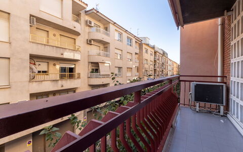 Valencia: Appartement, Balcon, Recours, Eco Hôtel, Ombre, Chaise, Condominium, Hôtel, Mobilier De Jardin