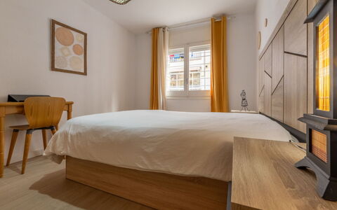 Valencia: Appartement, Balcon, Recours, Eco Hôtel, Ombre, Chaise, Condominium, Hôtel, Mobilier De Jardin