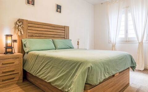 Valencia: Appartement, Balcon, Recours, Eco Hôtel, Ombre, Chaise, Condominium, Hôtel, Mobilier De Jardin