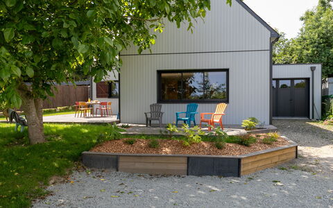Ty'Vonne: Toit, Lot Terre, Domicile, Chalet, Jardin, Batiments Jardin, Cabanon, Siding, Arrière-Cour, Aménagement Paysager