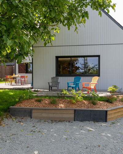 Ty'Vonne: Toit, Lot Terre, Domicile, Chalet, Jardin, Batiments Jardin, Cabanon, Siding, Arrière-Cour, Aménagement Paysager