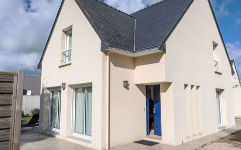 Villa de la Paix: Appartement, Balcon, Recours, Eco Hôtel, Ombre, Chaise, Condominium, Hôtel, Mobilier De Jardin