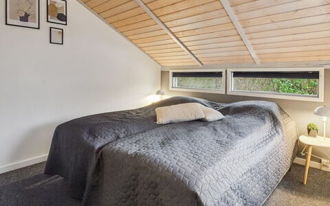 Nedelko - 30Km from the Sea: Design Intérieur, Lit, Chambre, Plafond, Bois, Sol, Sol, Meubles, Pièce, Drap De Lit