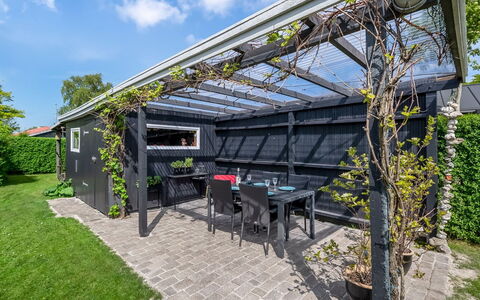 Nantje - 300M from the Sea: Ombre, Jardin, Structure En Plein Air, Pergola, Cour, Patio, Batiments Jardin, Cour, Store, Aménagement Paysager