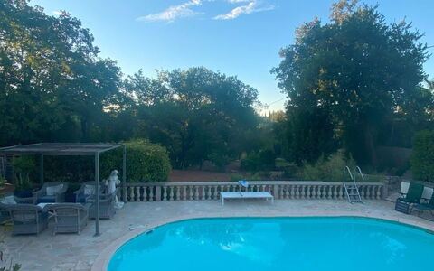 Villa Esterel: Piscine, Bleu, Mobilier De Jardin, Meubles, Recours, Chaise, Composite, Ombre, Loisir, Tableau De Plein Air
