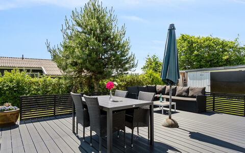 Janick - 150M from the Sea: Biens, Ombre, Allée, Ferme