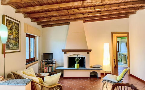 Tiglio: Maison, Domicile, Chalet, Biens, Allée, Balcon, Siding, Villa