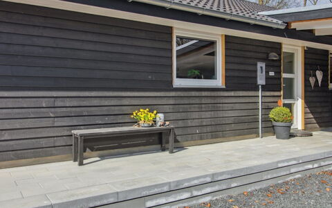 Solvejg - 30Km from the Sea: Bois, Siding, Composite, Planche, Dur, Tache De Bois, Conception, Lumber, Contre-Plaqué