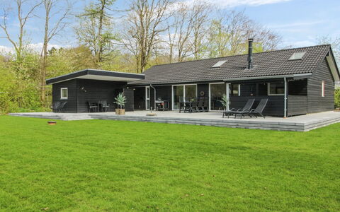 Solvejg - 30Km from the Sea: Herbe, Maison, Domicile, Toit, Zone Résidentielle, Chalet, Pelouse, Biens, Siding, Ferme