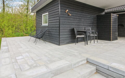 Solvejg - 30Km from the Sea: Bois, Siding, Sol, Sol, Composite, Planche, Dur, Plate-Forme, Mobilier De Jardin, Béton