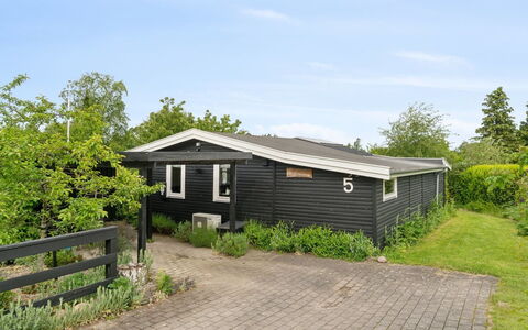 Holmfridur - 2Km from the Sea: Chaîne De Montagnes, Vallée, Village De Montagne, Ville Resort