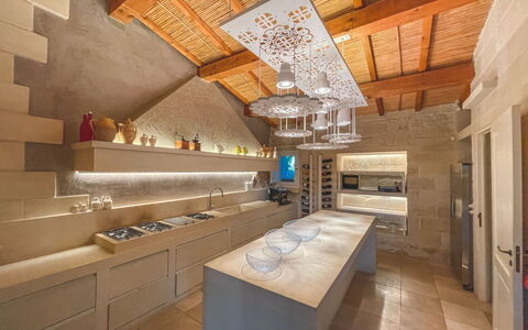 Masseria Capasa: Design Intérieur, Sol, Bois, Plafond, Sol, Éclairage, Luminaire, Comptoir, Cuisine, Pièce