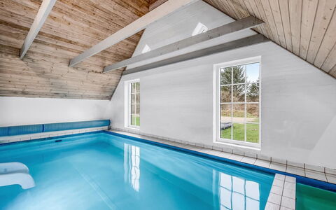 Aagot - 1.7Km from the Sea: Maison, Toit, Domicile, Chalet, Cabanon, Batiments Jardin, Siding, Cour, Cabane En Rondins, Cabane
