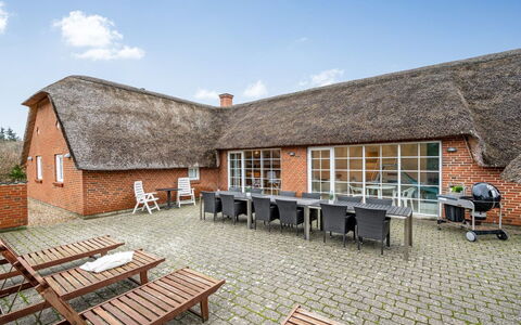 Aagot - 1.7Km from the Sea: Maison, Toit, Domicile, Chalet, Cabanon, Batiments Jardin, Siding, Cour, Cabane En Rondins, Cabane