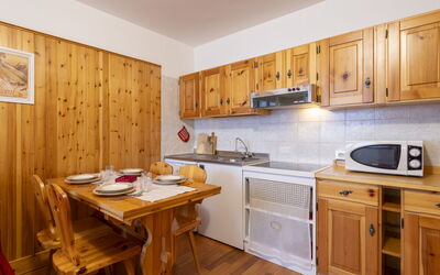 Logement:&nbsp;Andossi Studio Apartment 629.2