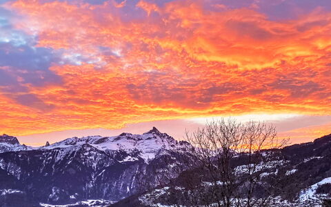 Lau'Tentik: Ciel, Montagnes Relief, Montagne, Orange, Afterglow, L'Hiver, Colline, Lever Du Soleil, Horizon, Chaîne De Montagnes