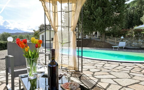 Il Cipresso: Meubles, Piscine, Mobilier De Jardin, Chaise, Table, Recours, Ombre, Tableau De Plein Air, Table Cuisine Et Salle A Manger, Parapluie