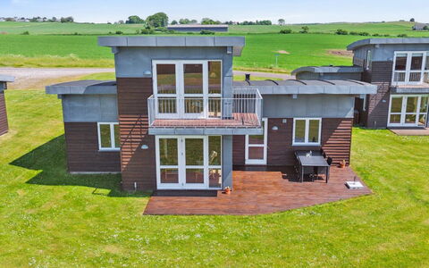 Gudbrand - 500M from the Sea: Biens, Ombre, Allée, Ferme