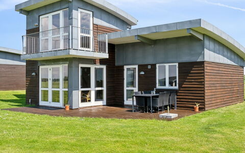 Gudbrand - 500M from the Sea: Biens, Ombre, Allée, Ferme
