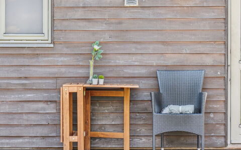 Gudbrand - 500M from the Sea: Biens, Ombre, Allée, Ferme